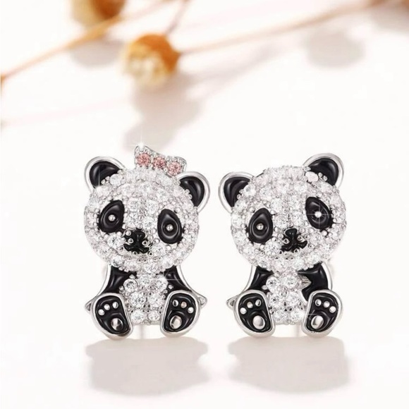 🐼 Adorable CZ Panda Earrings NWT - Picture 5 of 8